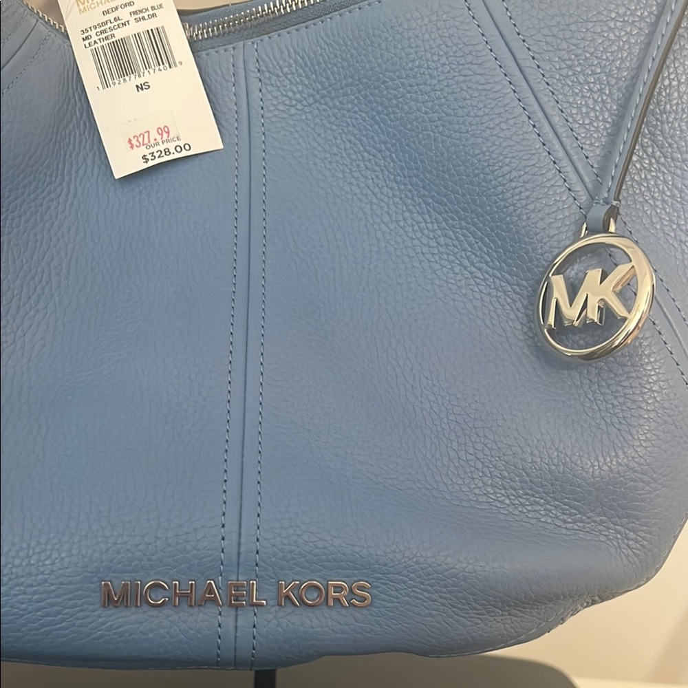 Michael Kors Blue Shoulder Bag with Silver Charm - Picture 2 of 8